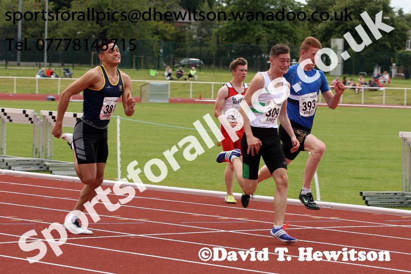 Under-17 mens 100 metres. Photo: David T. Hewitson/Sports for All Pics